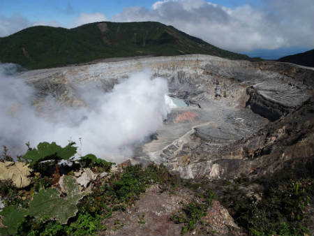 Volcan poas Costa Rica