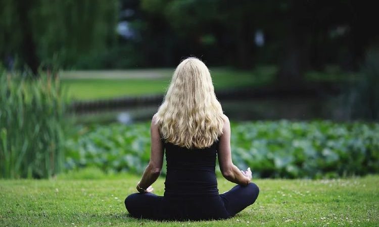 ¿Qué se necesita para crear un buen ambiente de meditación?