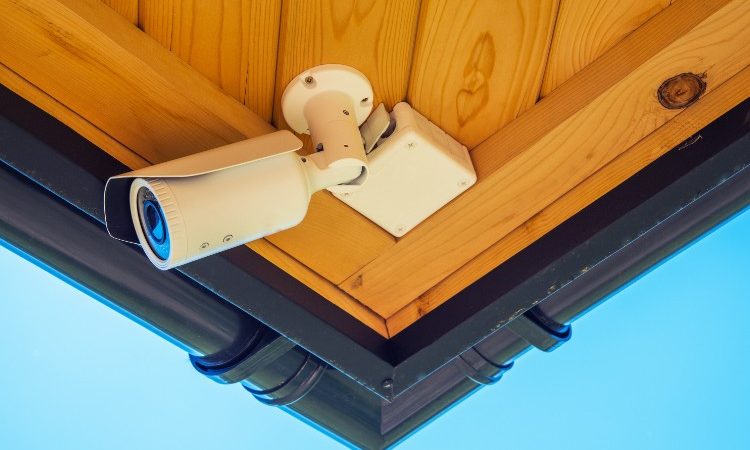 Razones por las que instalar una cámara de vigilancia en la vivienda