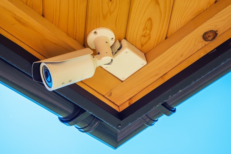 Razones por las que instalar una cámara de vigilancia en la vivienda