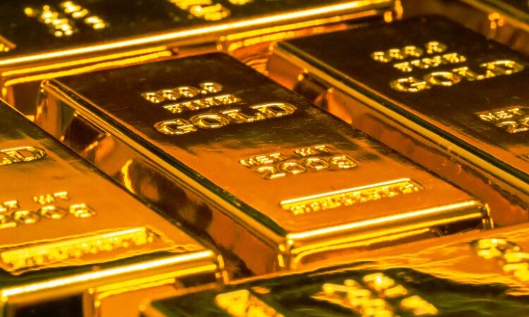 ¿Es conveniente invertir en oro en el 2022?