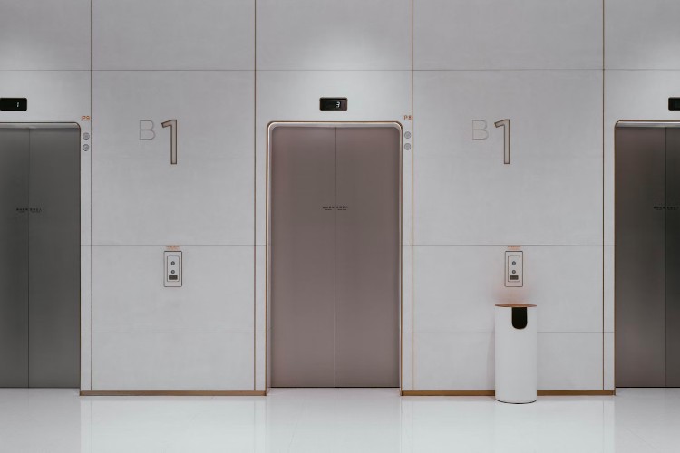 Motivos para contratar a una empresa experta en soluciones para ascensores