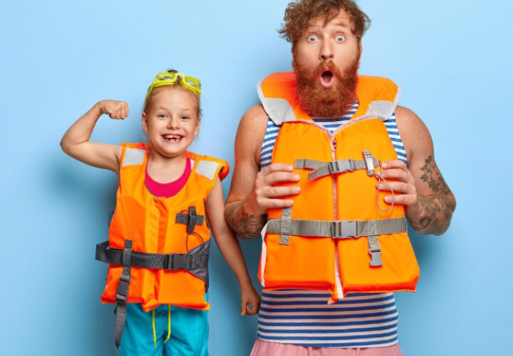 Seguridad y diversión en el agua para tus pequeños